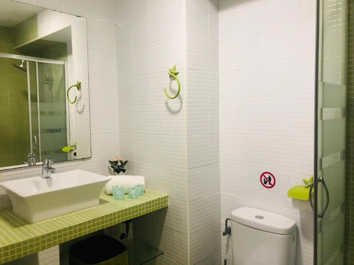 Kawaii Beachfront Malagueta Apartment Malaga